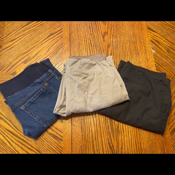 Liz Lange 3 pair maternity pants/slacks - Picture 1 of 15